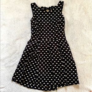 Medium Forever 21 Black and Cream Dress